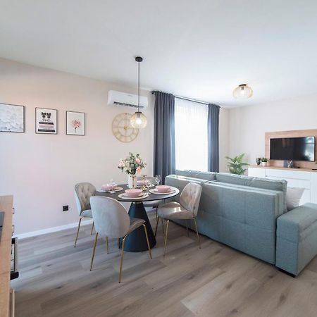 Apartment Lemm 500M From The Arena Zagreb Bagian luar foto